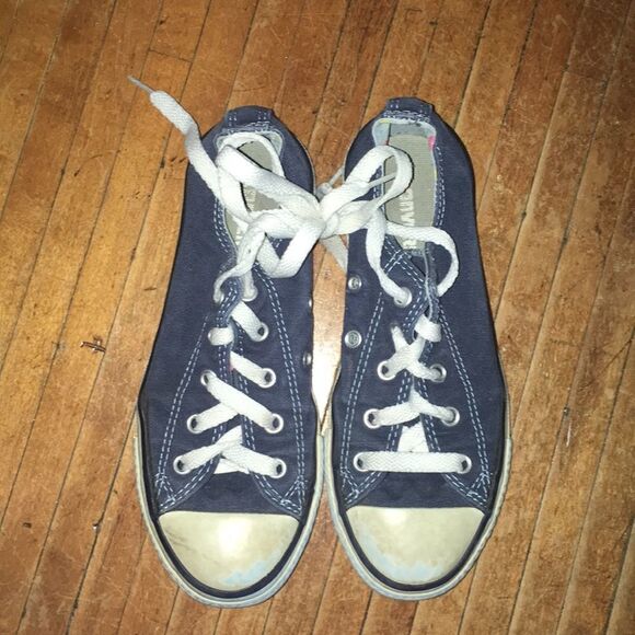 Converse size 1  - Picture 1 of 2